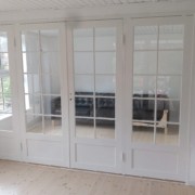 Glasvæg med franske døre